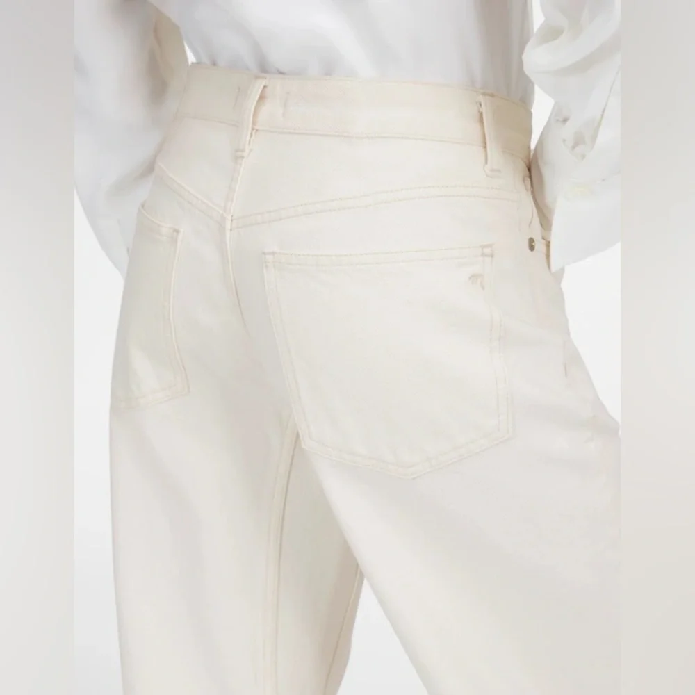 madewell | the darted barrel-leg jeans- vintage canvas - Picture 6 of 13